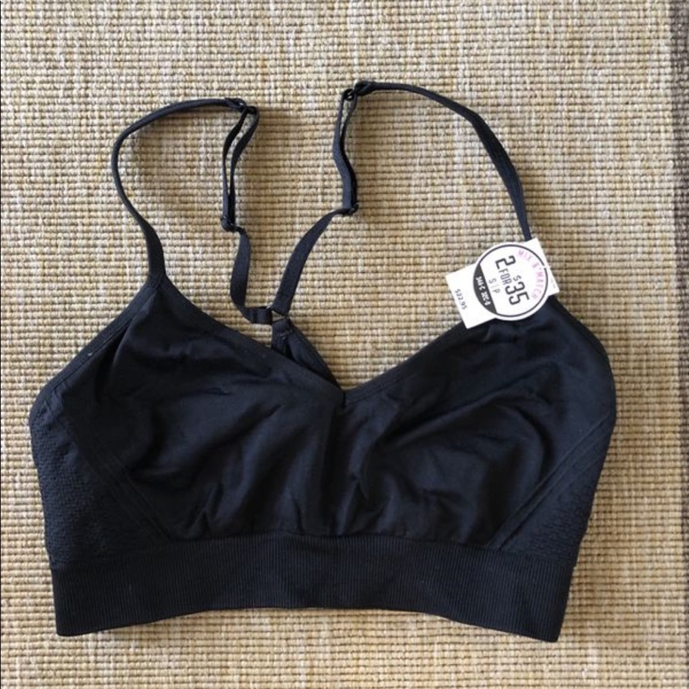 NEW Victoria Secret Sports Bra